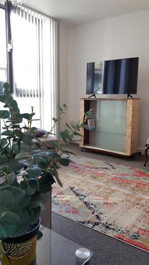 City Centre 1 Bed Apartment With Free On Site Parking With Cctv By Lets Relocations Birmingham Kültér fotó