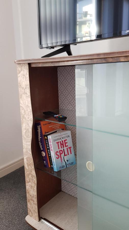 City Centre 1 Bed Apartment With Free On Site Parking With Cctv By Lets Relocations Birmingham Kültér fotó