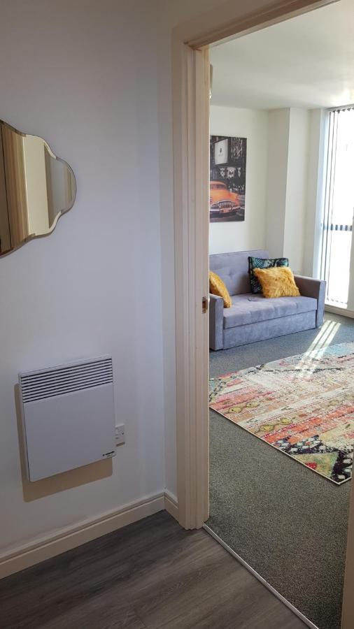 City Centre 1 Bed Apartment With Free On Site Parking With Cctv By Lets Relocations Birmingham Kültér fotó