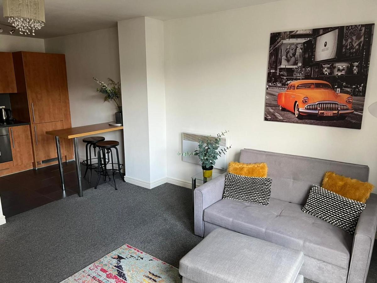 City Centre 1 Bed Apartment With Free On Site Parking With Cctv By Lets Relocations Birmingham Kültér fotó